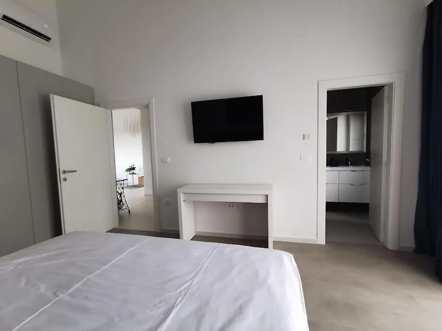 Villa Aquila Sveti Petar u Sumi 0*,  Croatia